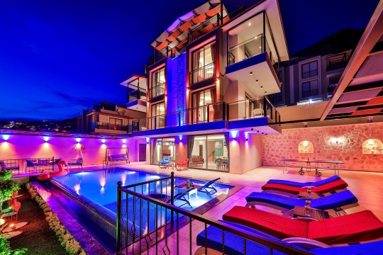 BLUE 7743 Kalkan Merkeze Yakın Lüks Tatil Villası